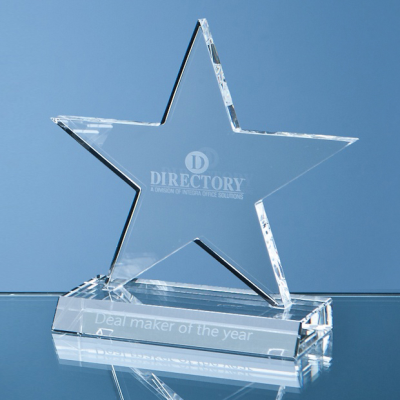 13CM OPTICAL CRYSTAL 5 POINTED STAR ON BASE AWARD
