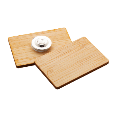 BAMBOO BADGE in Natural