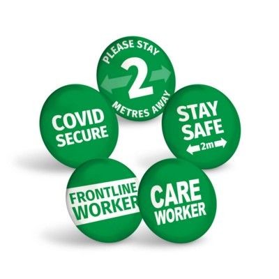 STAY SAFE GREEN BUTTON BADGE