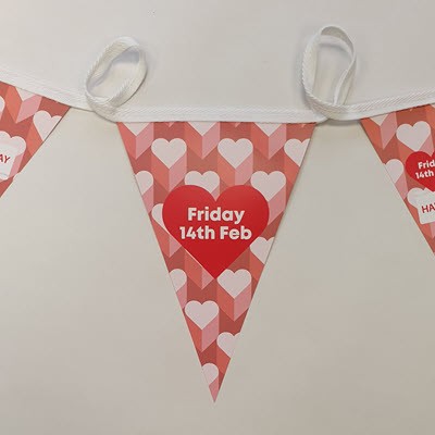 TRIANGULAR PAPER COTTON BUNTING A5