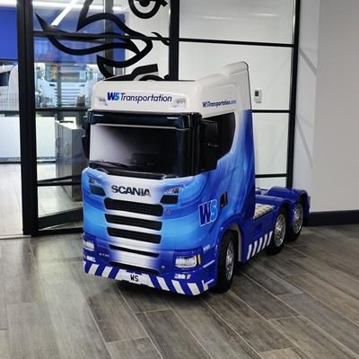 SCALED RIGS RIDE-ON TRUCK