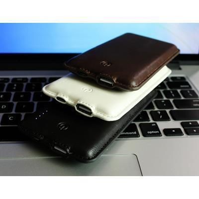 LEATHER POWER BANK CHARGER 030