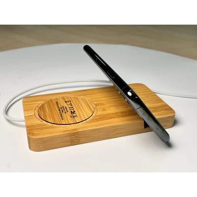 W35 - 15W CORDLESS CHARGER PAD AND PHONE STAND