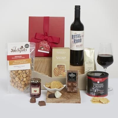 CLASSIC FOOD AND WINE HAMPER