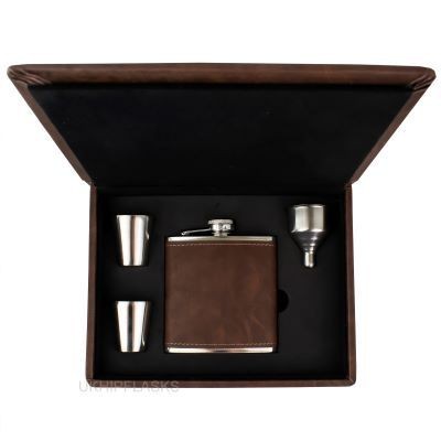 LUXURY HIP FLASK GIFT SET in Dark Brown
