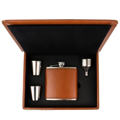 LUXURY HIP FLASK GIFT SET in Tan Brown