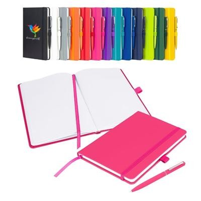 NOTES LONDON WILSON BLANCO A5 NOTEBOOK & PEN in Pink