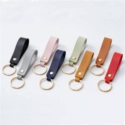 LEATHER RIVETED KEYRING CHAIN