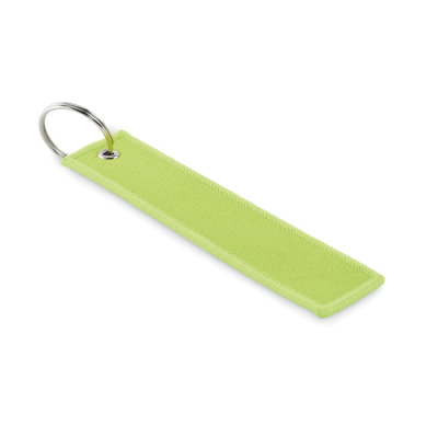 REMOVE BEFORE FLIGHT KEYRING in Green