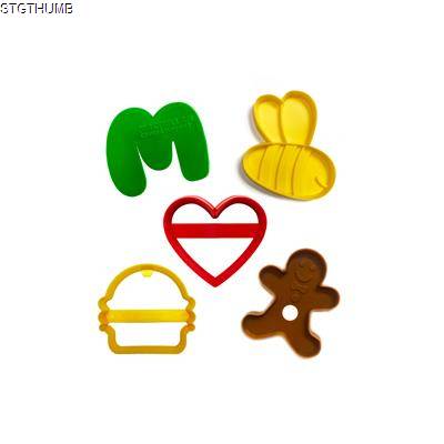 PLASTIC COOKIE CUTTER