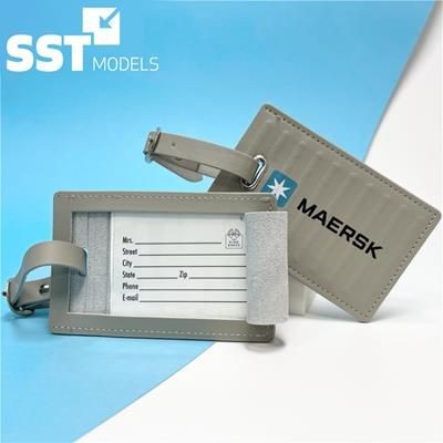 LUGGAGE TAG in Shape of Shipping Container
