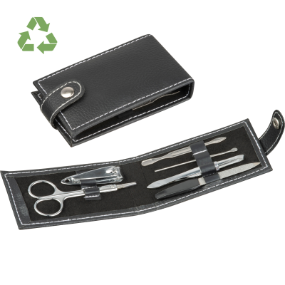 7-PIECE MANICURE SET in a Case in Black 