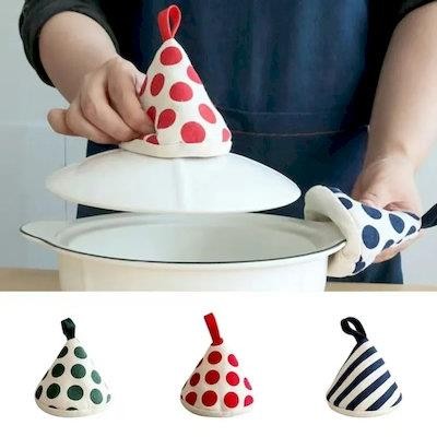 THICKENED HEAT-INSULATING OVEN GLOVES