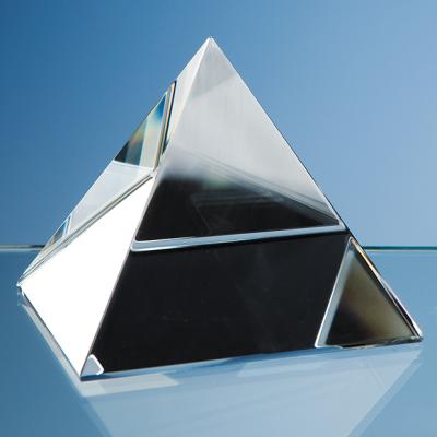 9CM OPTICAL CRYSTAL 4 SIDED PYRAMID