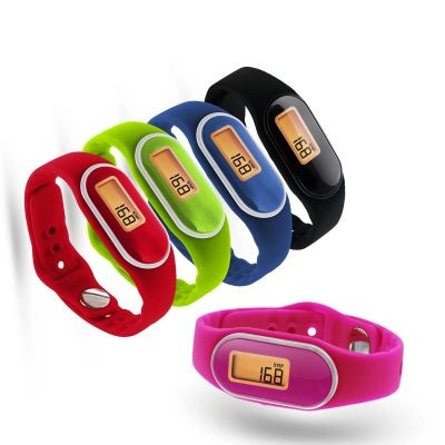 WATERPROOF FITNESS TRACKER & PEDOMETER WATCH