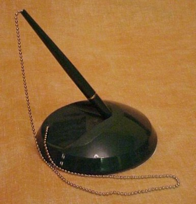 CLASSIC DESK STAND PEN in Green