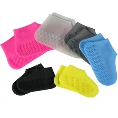 THE SILICONE SHOE COVERS