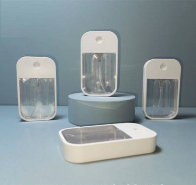 COMPACT CARD-SIZED HAND-SANITIZING SPRAY