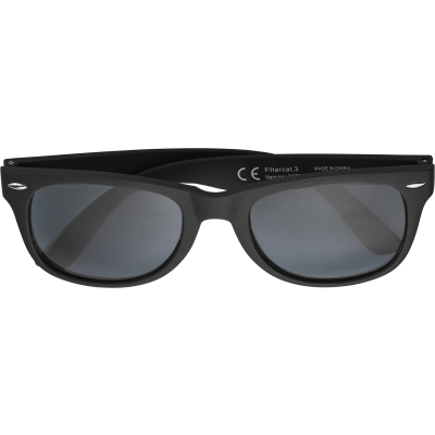 RECYCLED SUNGLASSES in Black