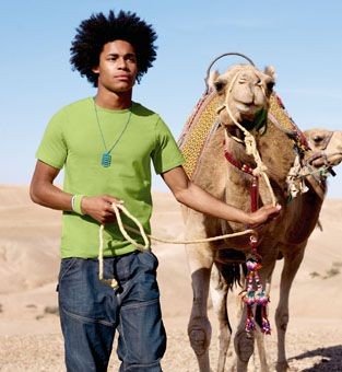 FRUIT OF THE LOOM SLIM FIT TEE SHIRT