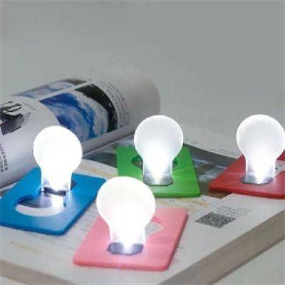 FOLDING CREDIT CARD LED LIGHT