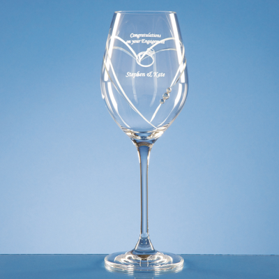 SINGLE DIAMANTE WINE GLASS with Heart Shape Cutting